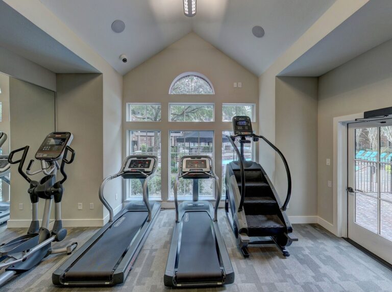 The Advantages of Using Engineered Wood Flooring in Your Home